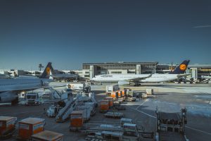 未経験で航空会社に転職!中途採用の志望動機や採用されるコツ