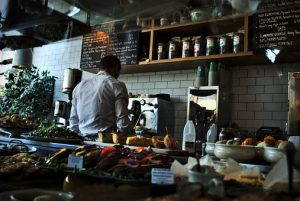 飲食店からの転職で未経験でもおすすめの職種と転職エージェントを頼った方が良い理由